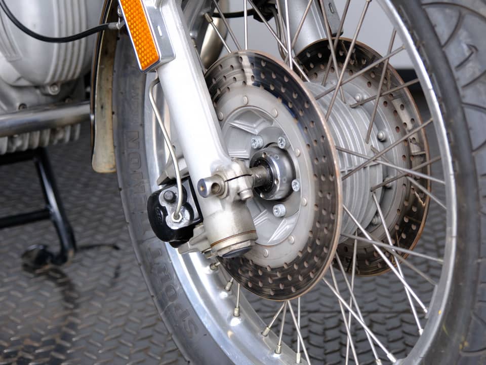 Image 18/91 of BMW R 90 S (1975)
