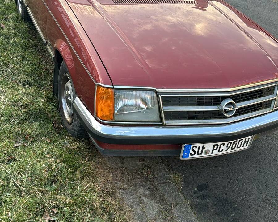 Image 1/6 of Opel Commodore 2,5 E (1982)