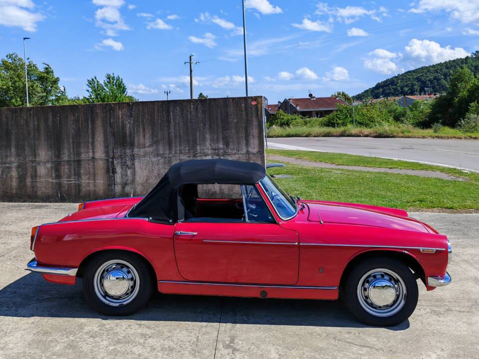 Image 4/40 of Innocenti 950 Spider (1963)