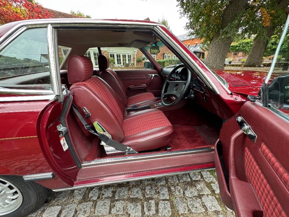 Immagine 17/29 di Mercedes-Benz 280 SL (1985)
