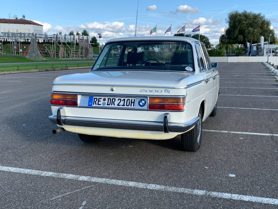 Image 10/31 de BMW 2000 tii (1971)