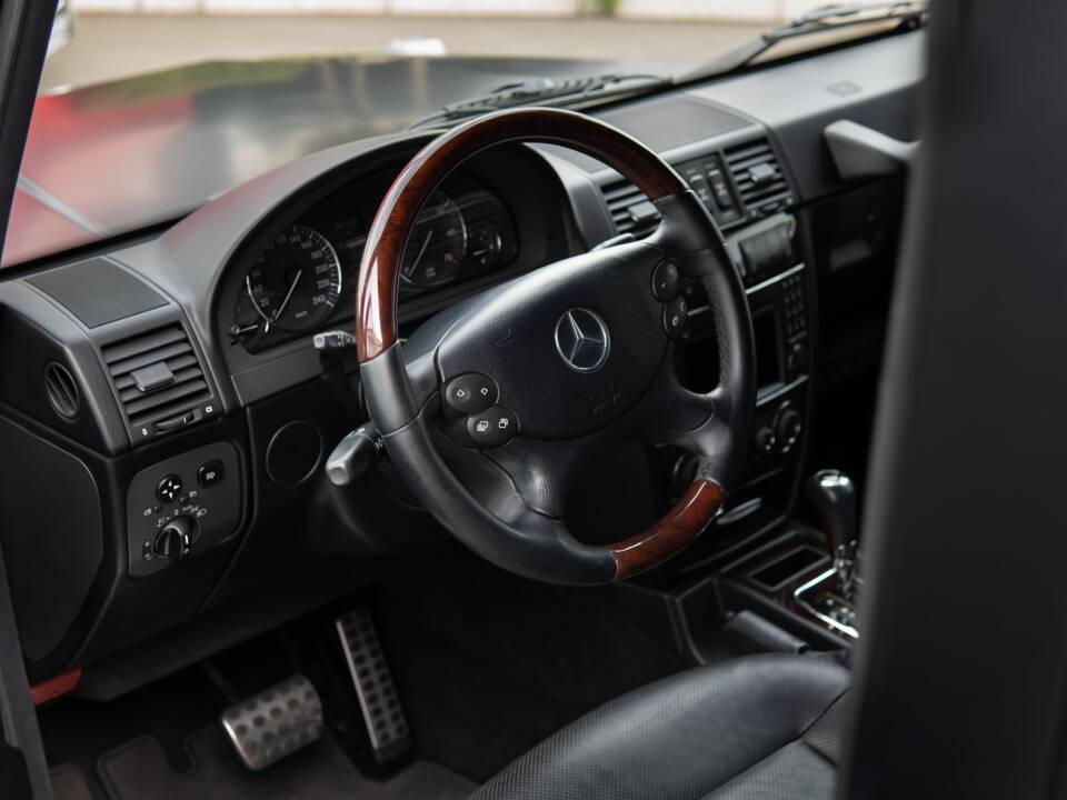 Obraz 27/28 pojazdu Mercedes-Benz G 500 (SWB) (2012)