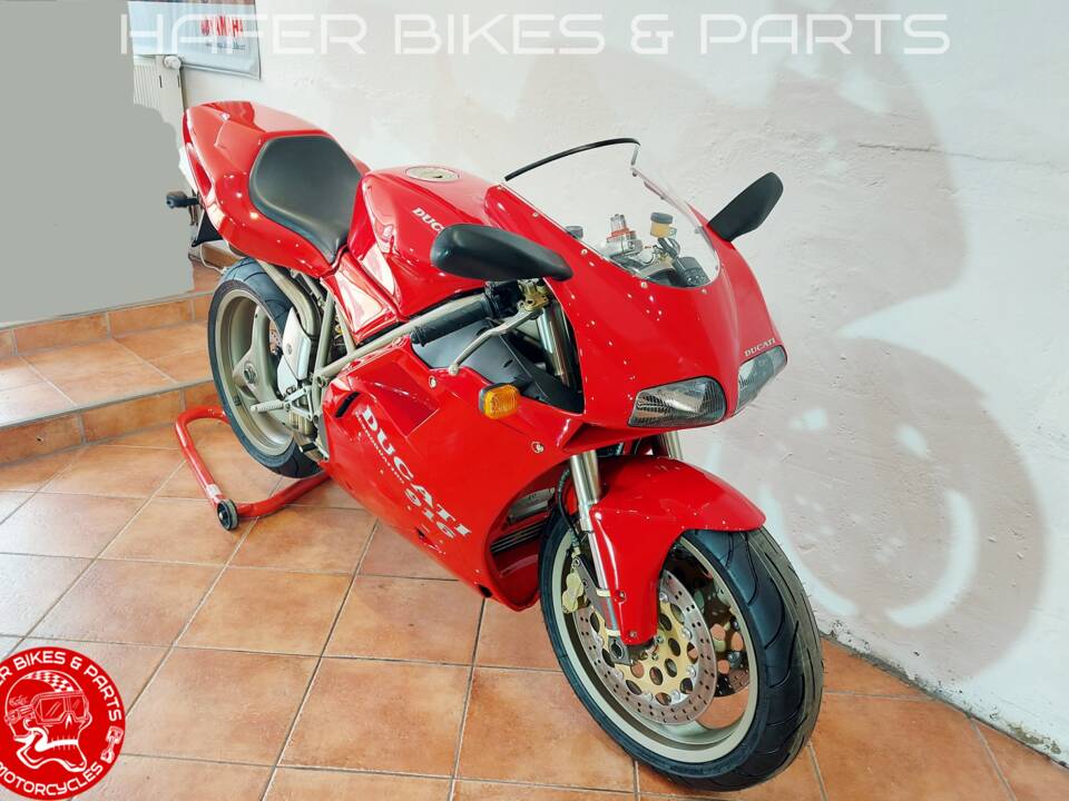 Bild 2/42 von Ducati 916 (1995)