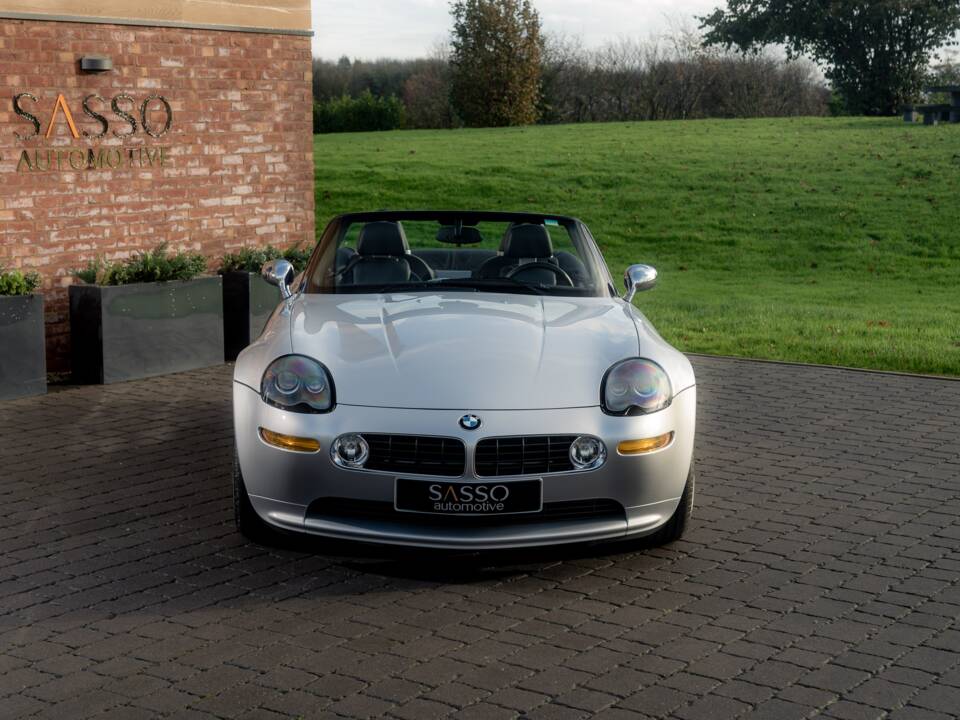 Image 39/84 of BMW Z8 (2001)