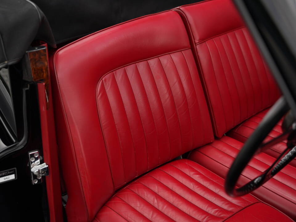 Image 17/50 of Jaguar XK 140 DHC (1956)