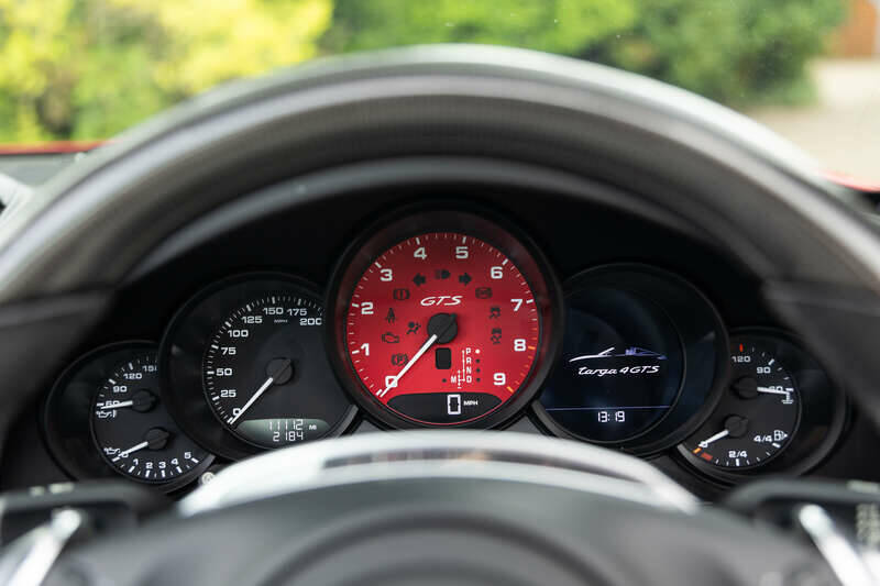 Immagine 48/50 di Porsche 911 Targa 4 GTS (2015)