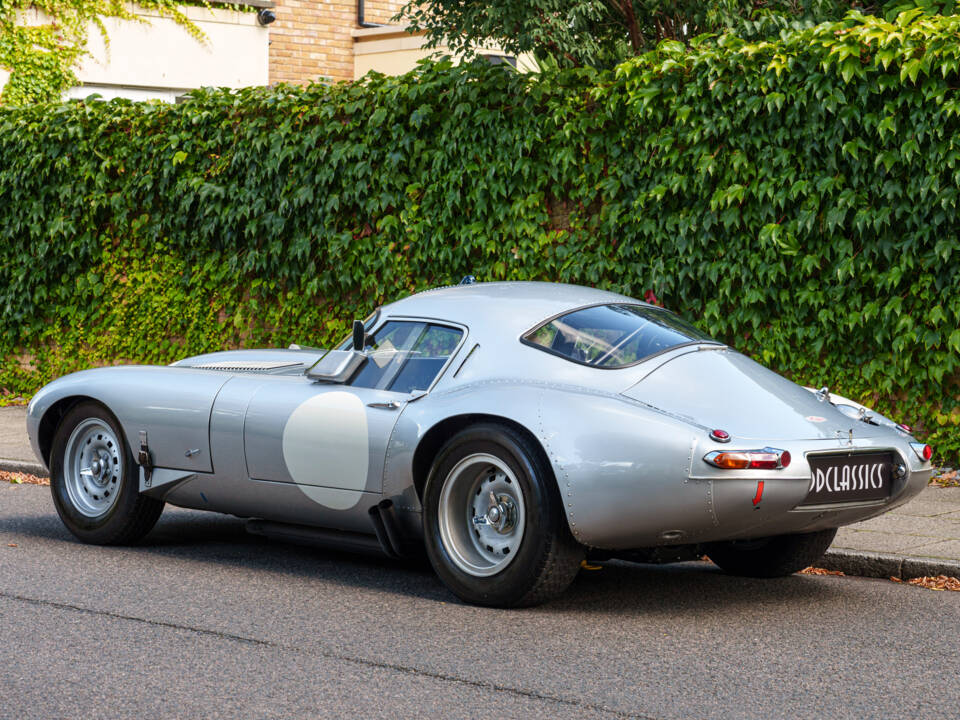 Immagine 4/27 di Jaguar E-Type &quot;Low Drag Coupé&quot; (1962)