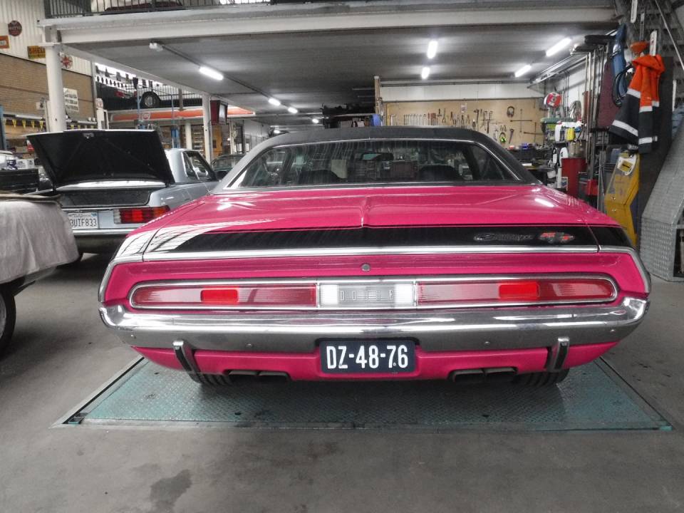 Image 5/50 of Dodge Challenger R&#x2F;T 440 Six-Pack (1970)