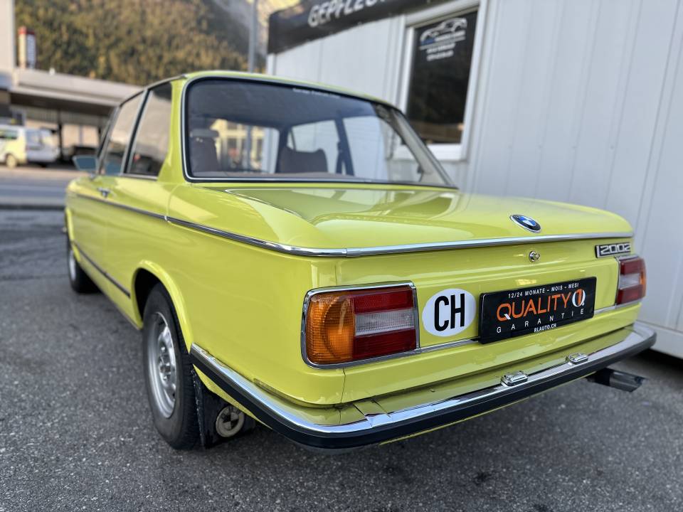 Image 14/39 de BMW 2002 (1974)
