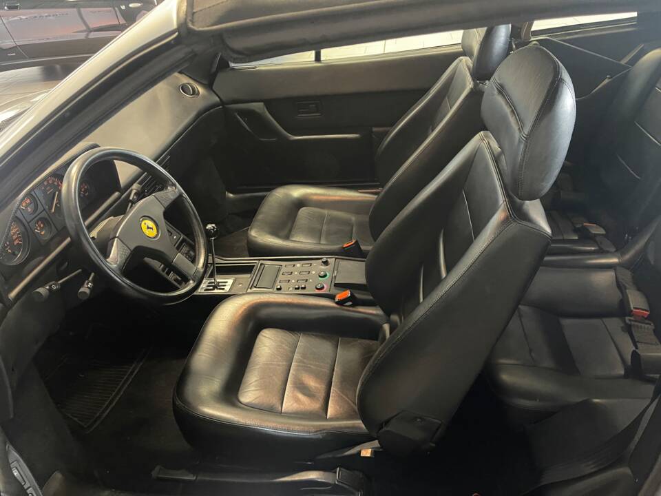 Immagine 18/20 di Ferrari Mondial T (1991)