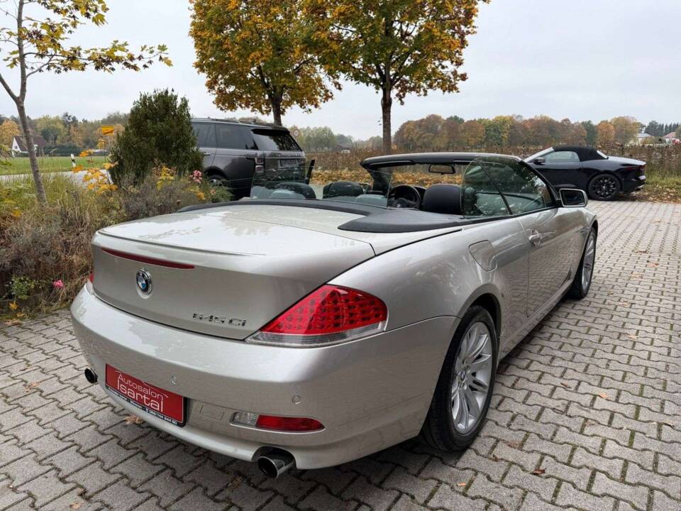 Image 6/24 of BMW 645Ci (2005)
