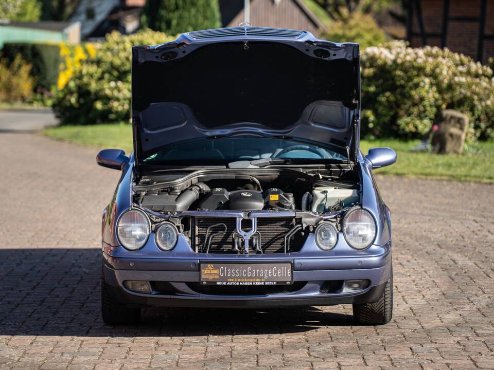 Bild 7/58 von Mercedes-Benz CLK 320 (1999)