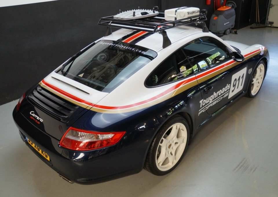 Image 4/50 de Porsche 911 Carrera (2005)