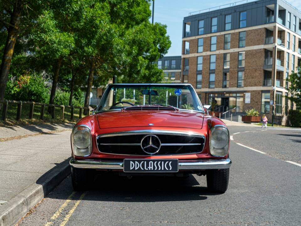 Image 5/33 of Mercedes-Benz 280 SL (1970)