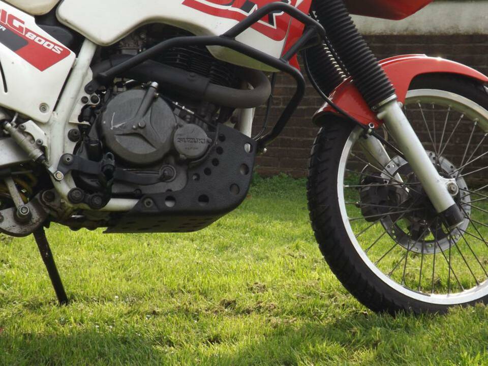 Bild 30/34 von Suzuki DR 800S Big (1990)