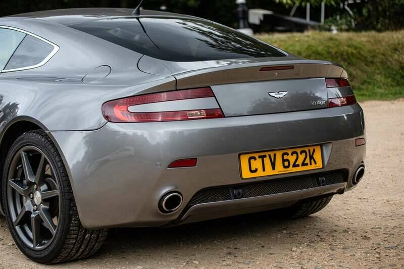 Image 10/50 of Aston Martin V8 Vantage (2006)