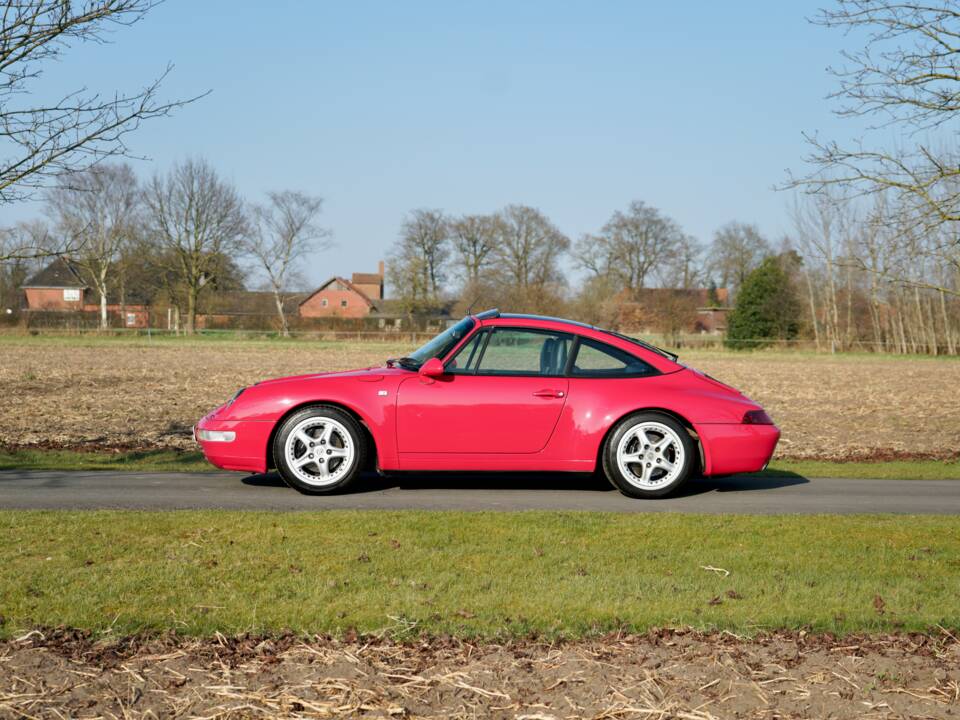 Image 7/46 of Porsche 911 Carrera (1997)