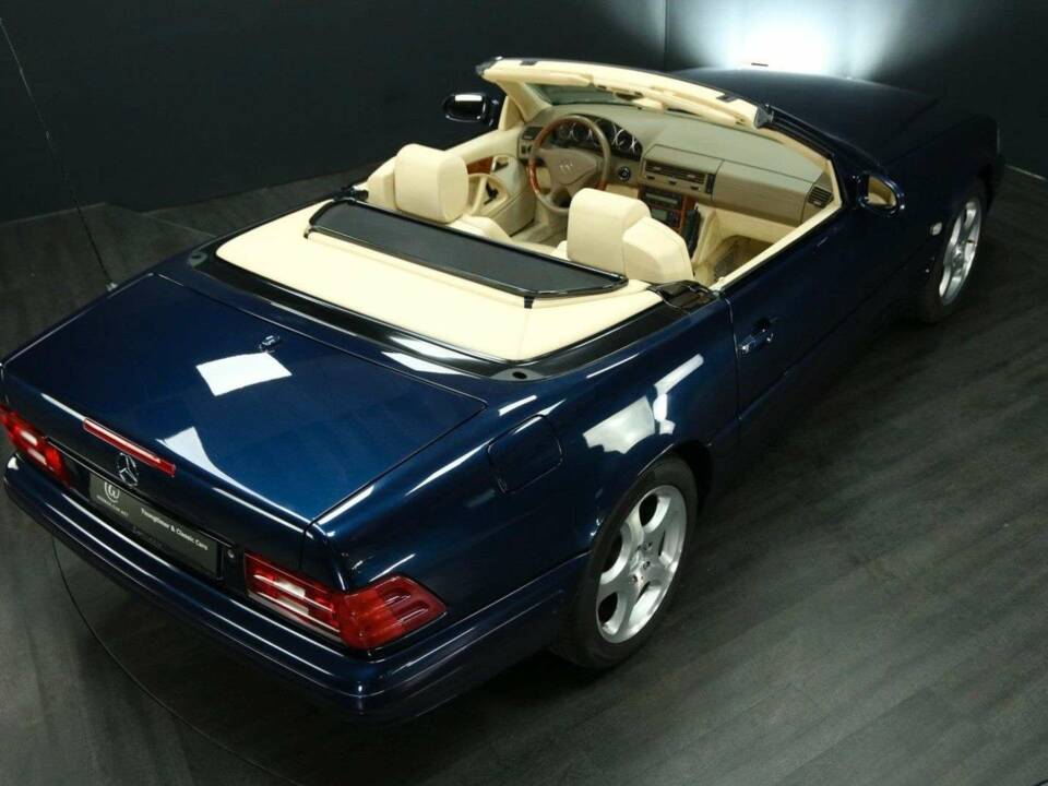 Image 6/30 de Mercedes-Benz SL 500 (2000)