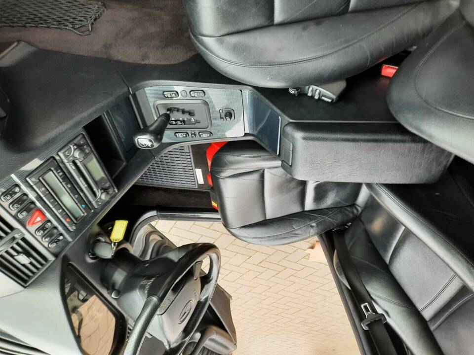 Image 16/19 of Mercedes-Benz C 43 AMG T (1999)
