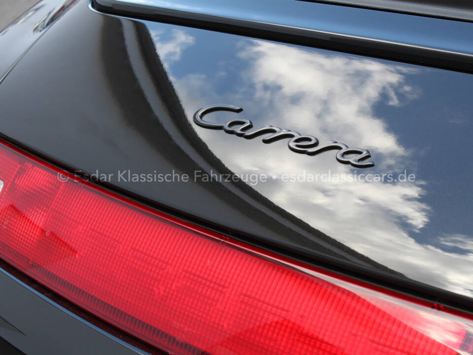 Image 22/28 of Porsche 911 Carrera (1997)