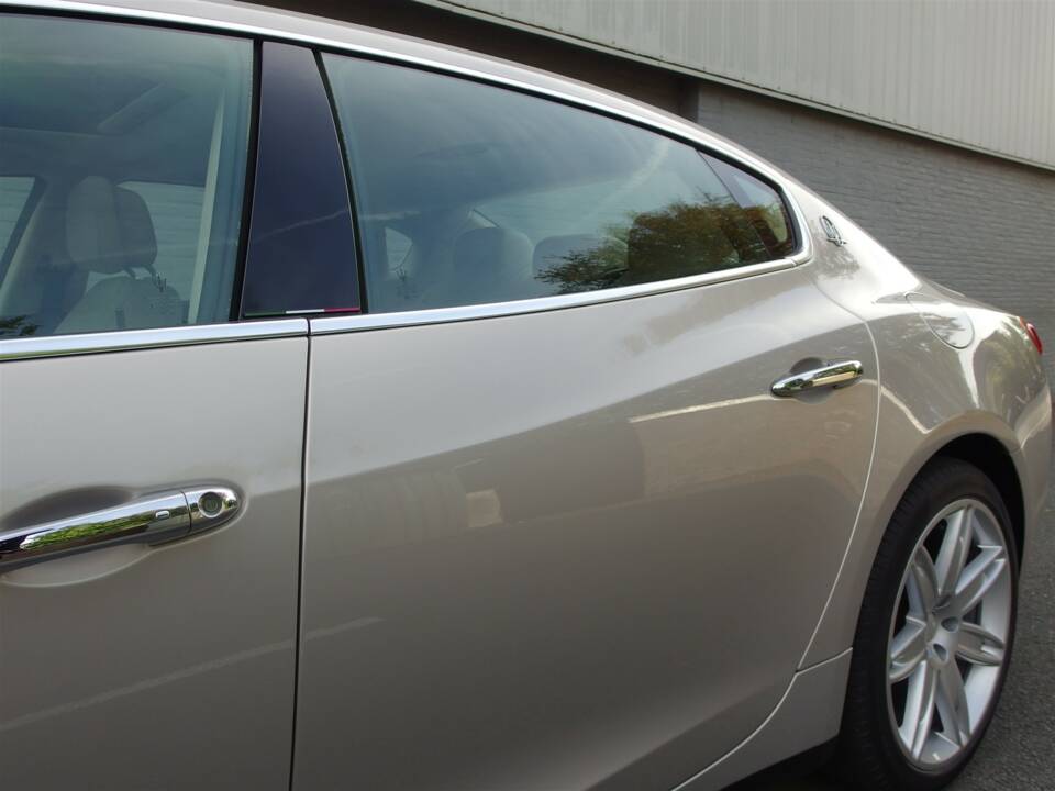 Image 30/98 of Maserati Quattroporte GTS (2015)