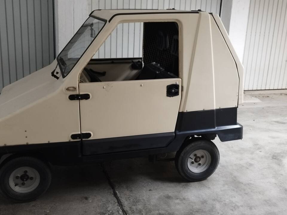 Image 44/51 of MW Cityboy (1985)