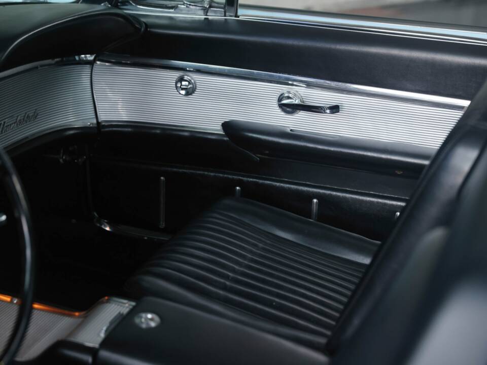 Immagine 29/50 di Ford Thunderbird (1962)