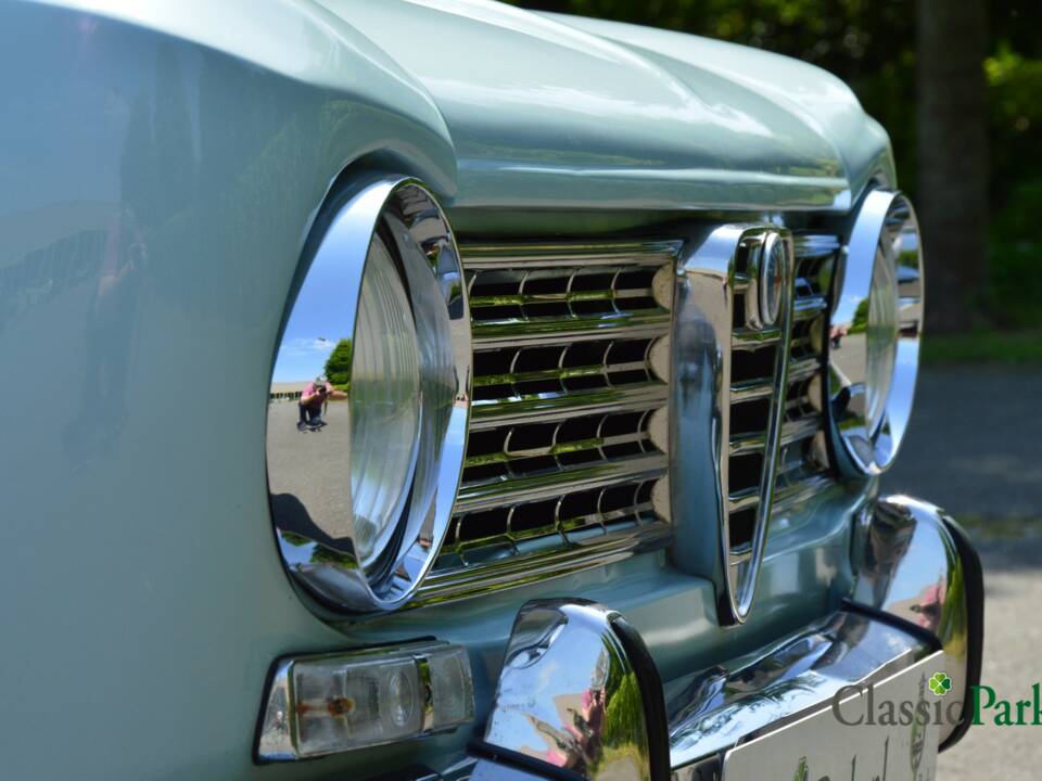 Image 15/50 de Alfa Romeo Giulia 1300 (1967)