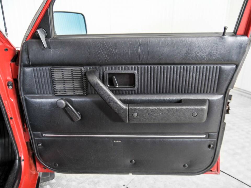 Imagen 28/50 de Volvo 240 Turbo (1983)
