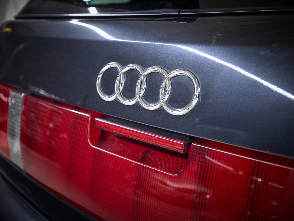 Image 24/99 of Audi RS2 Avant (1994)