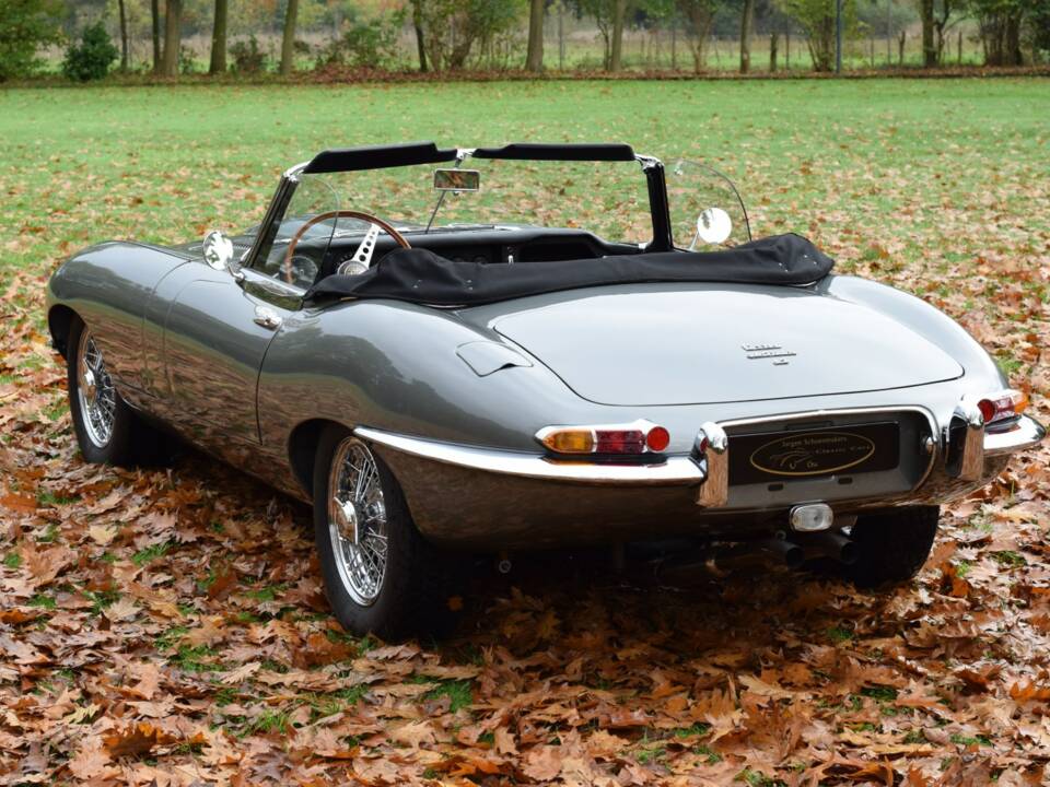 Imagen 19/30 de Jaguar E-Type 4.2 (1966)