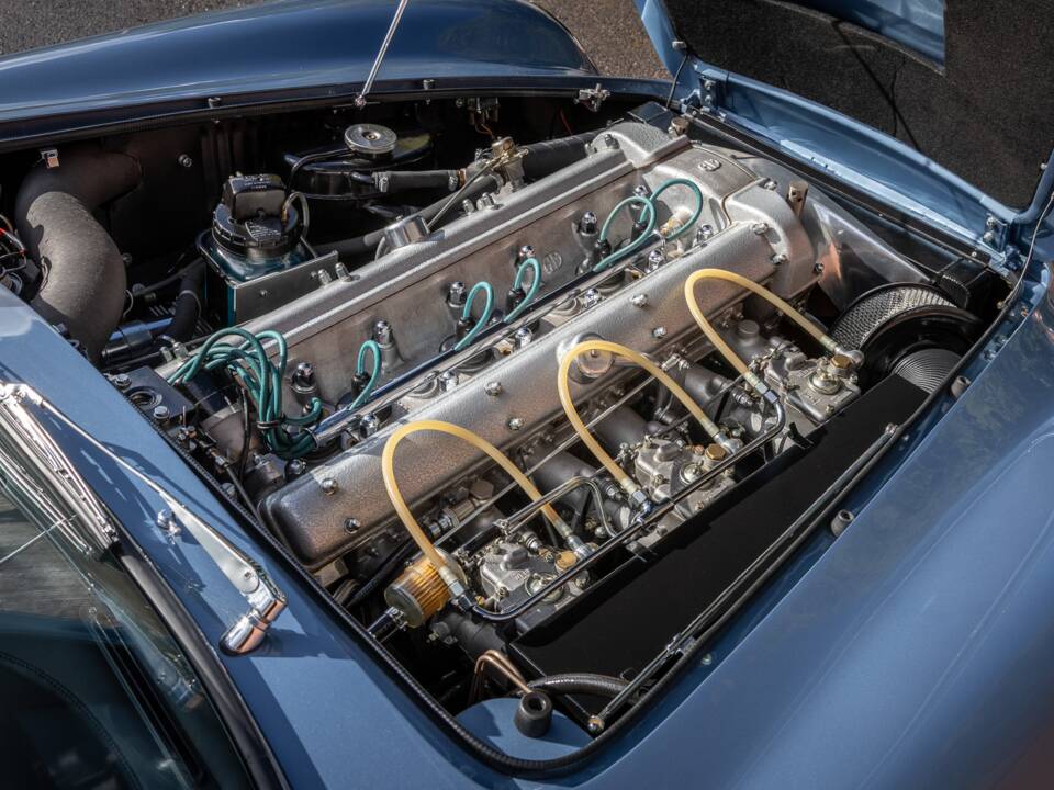 Imagen 20/43 de Aston Martin DB 6 Vantage (1967)