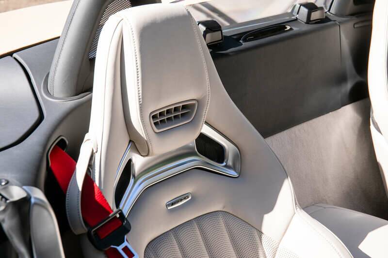 Image 16/50 of Mercedes-AMG GT-C Roadster (2017)