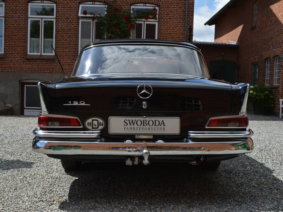 Image 7/15 of Mercedes-Benz 190 c (1964)