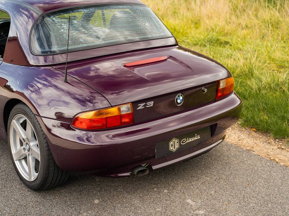 Image 9/36 of BMW Z3 1.9 (1998)