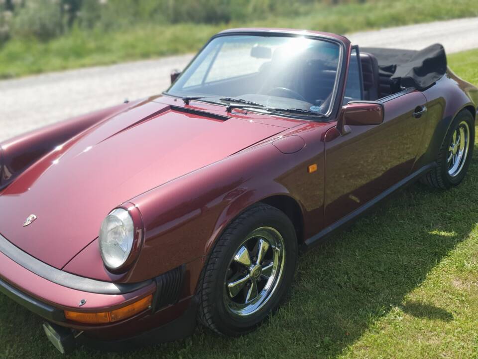 Immagine 22/31 di Porsche 911 SC 3.0 (1983)