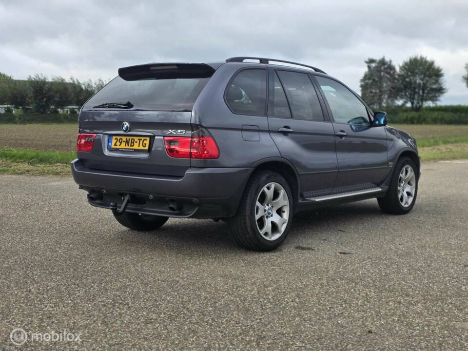 Bild 8/46 von BMW X5 3.0i (2003)