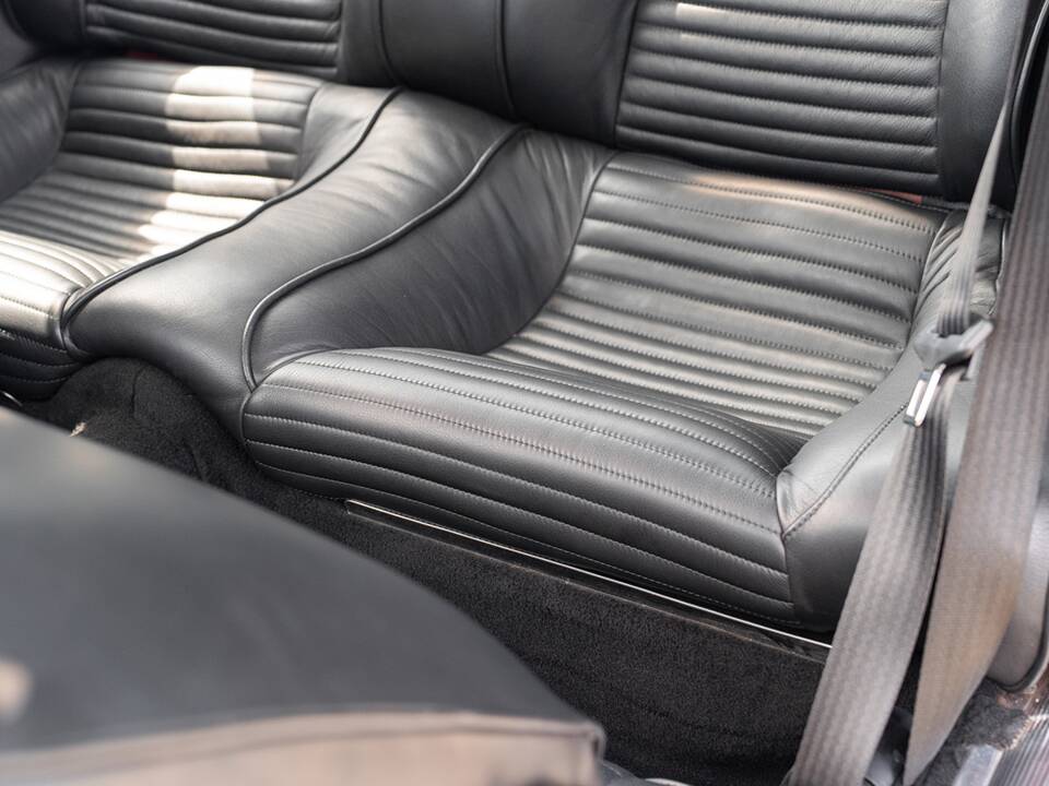 Image 39/53 of Alfa Romeo 2000 GT Veloce (1975)