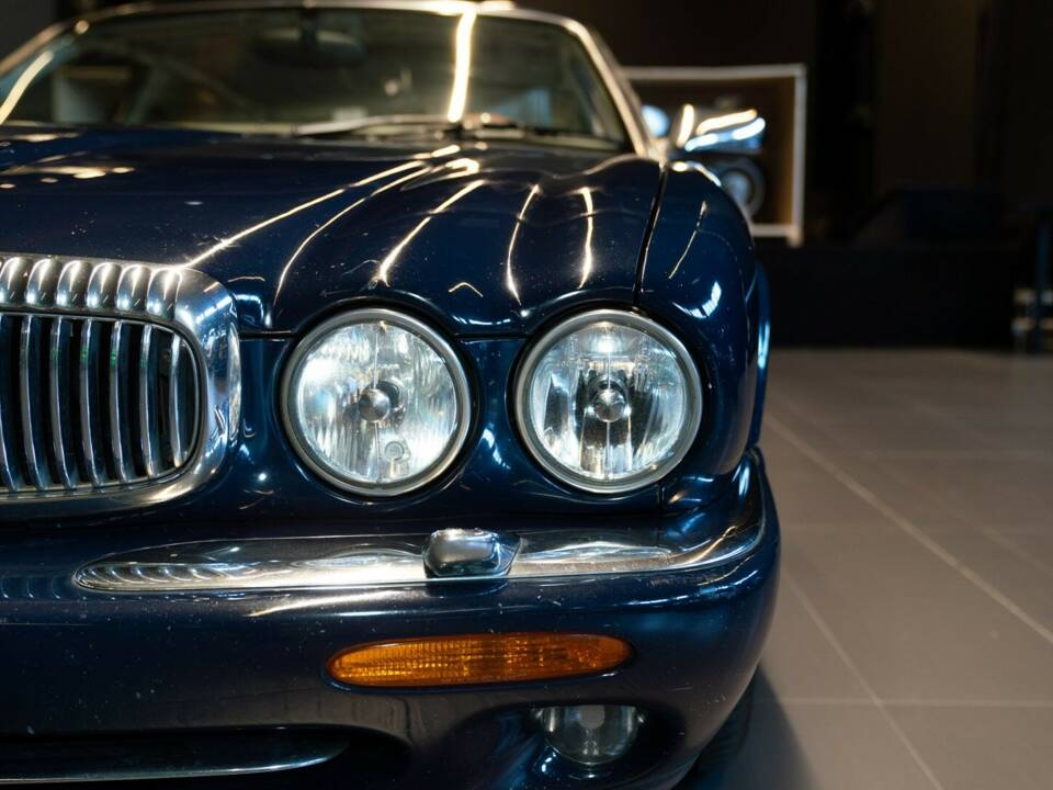 Bild 14/50 von Daimler Super V8 (1997)