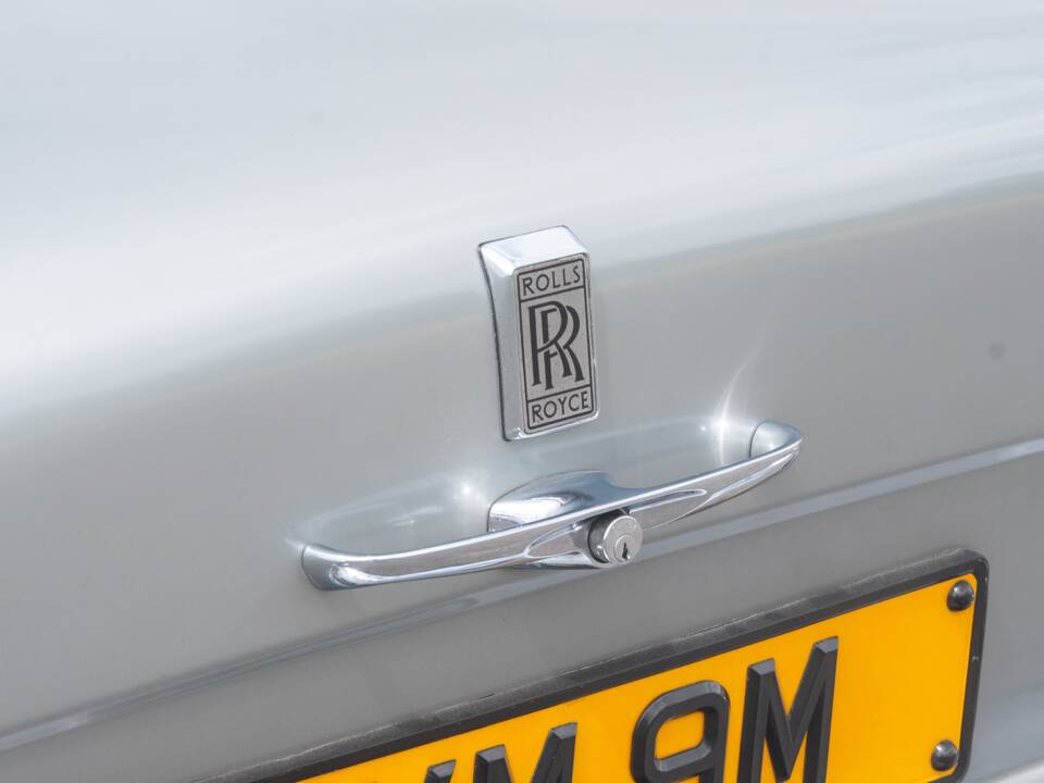 Image 30/50 of Rolls-Royce Silver Shadow I (1973)