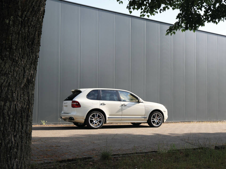 Bild 3/49 von Porsche Cayenne GTS (2009)