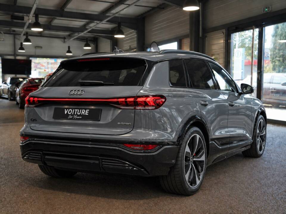 Bild 2/8 von Audi Q6 e-tron quattro (2024)