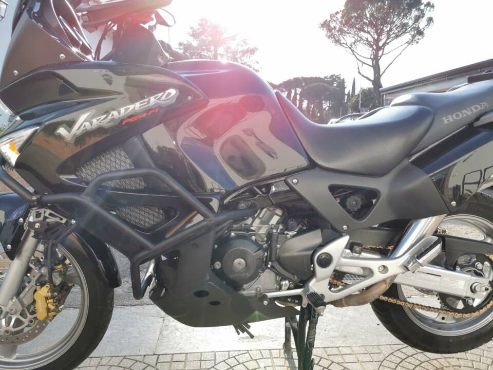 Bild 16/30 von Honda DUMMY (2004)