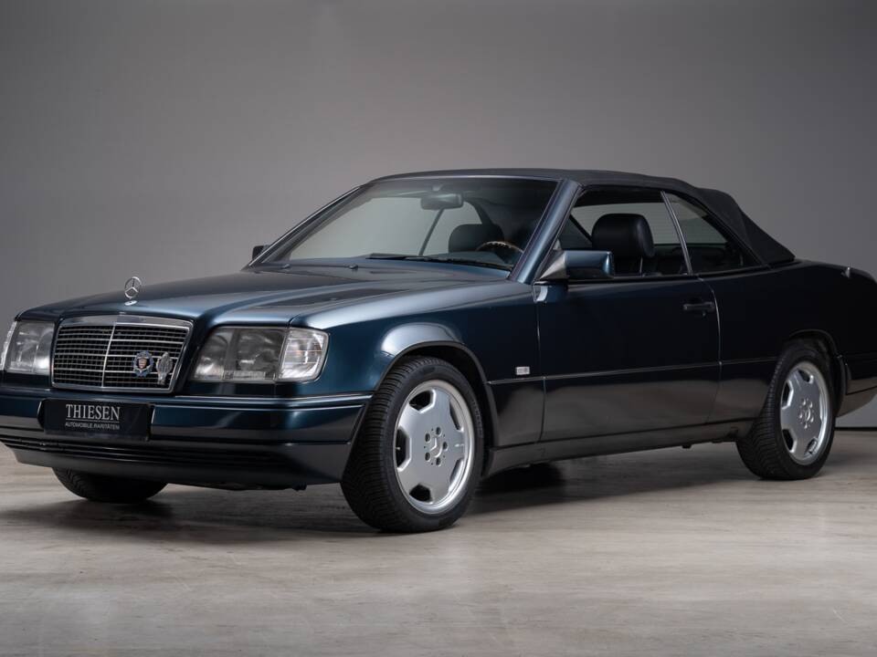 Image 11/28 of Mercedes-Benz E 320 &quot;Final Edition&quot; (1997)