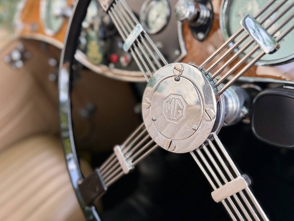 Image 12/30 de MG TC (1947)