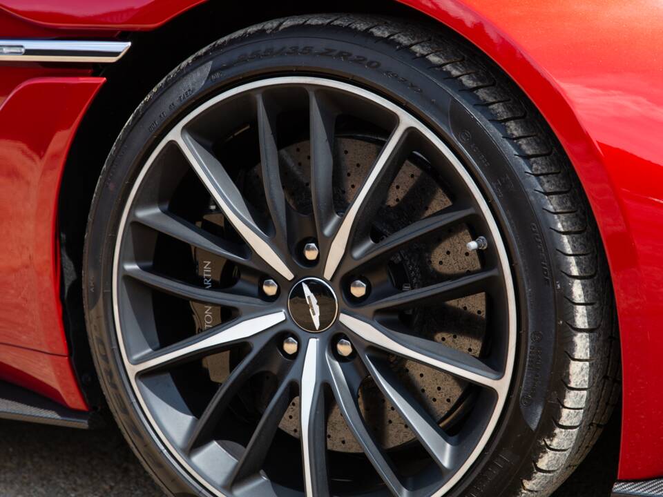 Image 47/80 of Aston Martin Vanquish Zagato (2017)