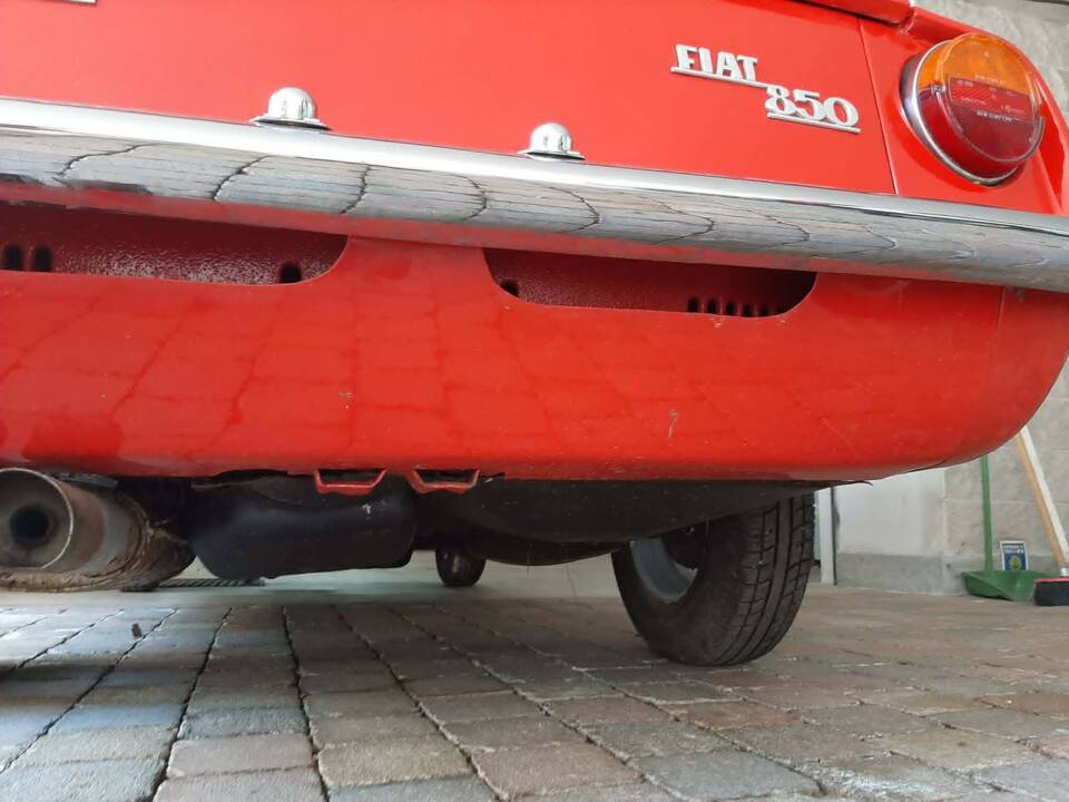 Image 22/68 of FIAT 850 Moretti Sportiva (1969)