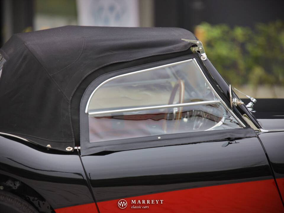 Image 38/47 of Austin-Healey 100/4M (BN2) (1955)
