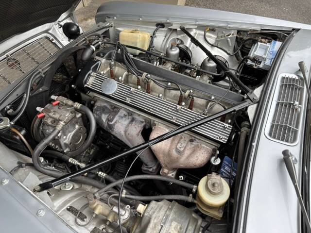 Bild 10/15 von Jaguar XJ 6 4.2 (1972)