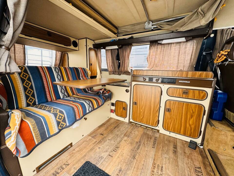 Image 12/15 of Volkswagen T3 Westfalia Joker 1.6 TD (1986)